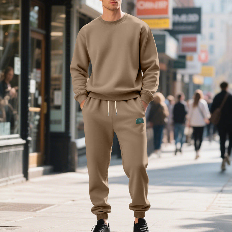 Casual sporty set for men with round neck and elastic waistband Lune London