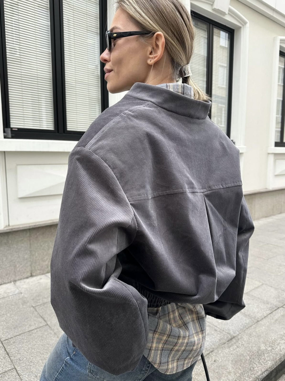 Casual corduroy jacket for women with high collar and elastic hem Lune London