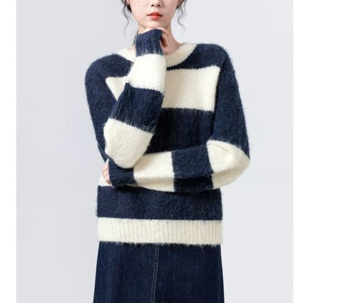 Sweat-shirt élégant et confortable pour femmes avec motif rayé Chic & Stil