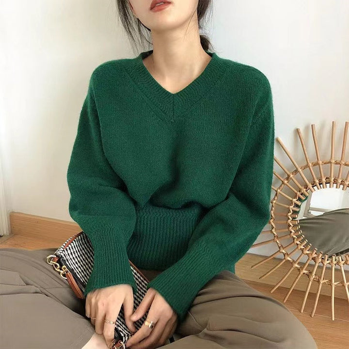 V-neck sweater for women in soft knit Lune London