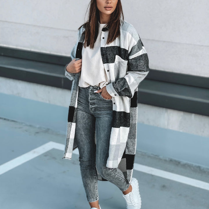 Checkered shirt for women with a longer cut Lune London