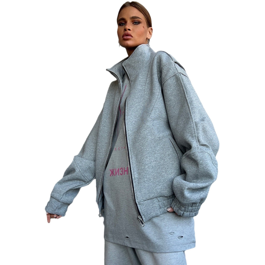 Casual sweatshirt for women with creative allover print and voluminous sleeves Lune London