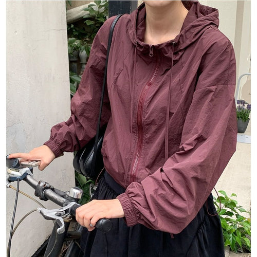 Veste de sport pour femme cropped avec cordon de serrage réglable Chic & Stil