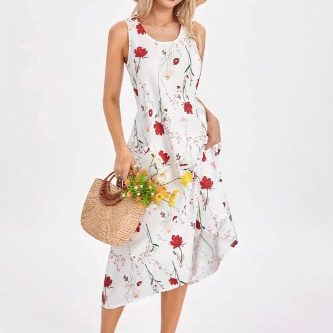 Summer dress for women with a trendy leopard pattern and practical pockets Lune London
