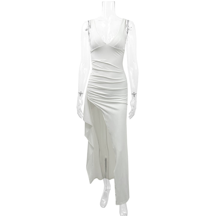 Women's figure-flattering evening dress with deep V-neck and asymmetrical slit Lune London