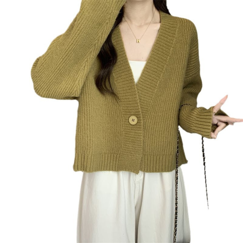 Cardigan féminin ample avec décolleté en V et grands boutons Chic & Stil