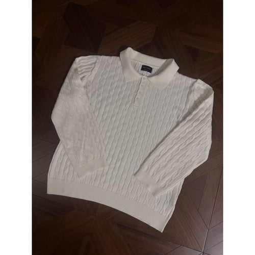 Knit sweater for women with classic collar and delicate cable texture Amarae