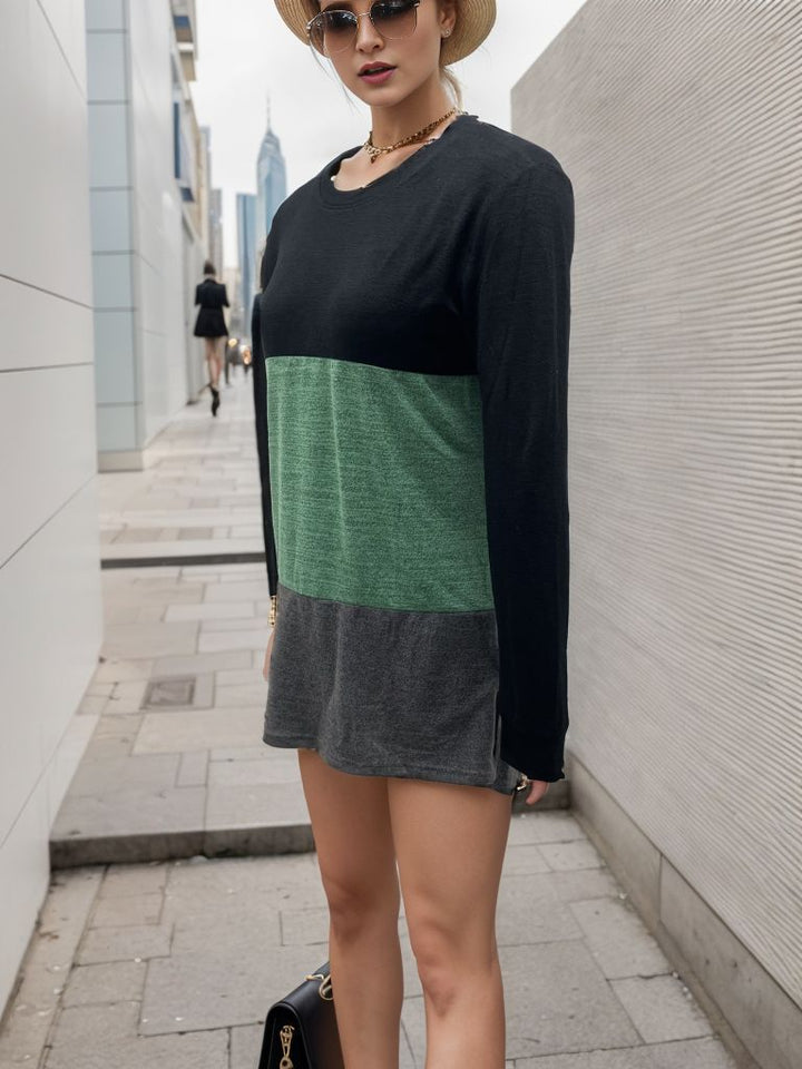 Casual long sleeve t-shirt for women with color block design and soft material Lune London