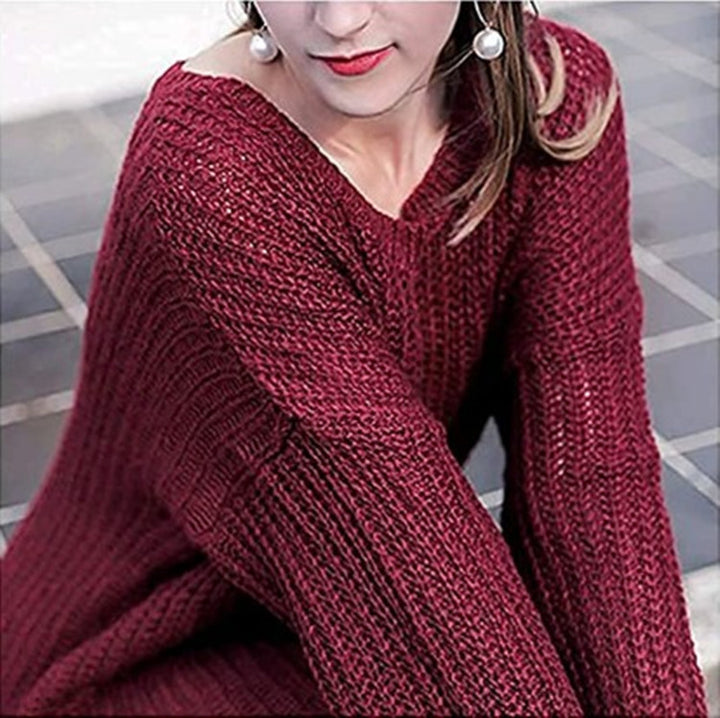 Oversized knit sweater for women with a loose fit and round neckline Lune London