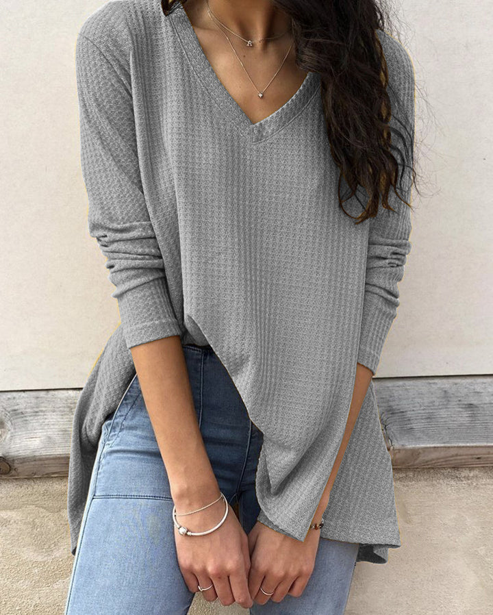 T-shirt à manches longues pour femmes avec décolleté en V et ourlet asymétrique Chic & Stil