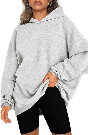 Oversized hoodie for women with a relaxed fit and hood Lune London