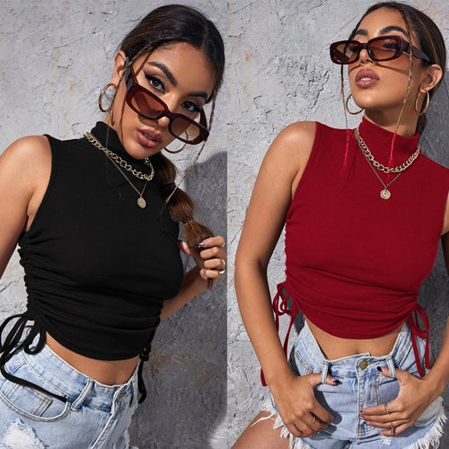 Débardeur ajusté pour femmes avec un design sophistiqué à lacets et col haut Chic & Stil