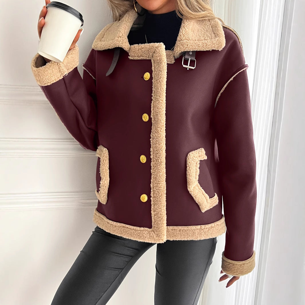 Trendy women's jacket with high-quality faux fur lining and stylish button details Lune London