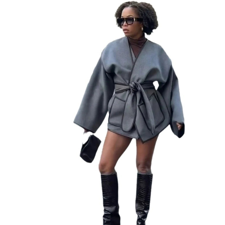 Wrap jacket for women with a loose fit and practical pockets Lune London