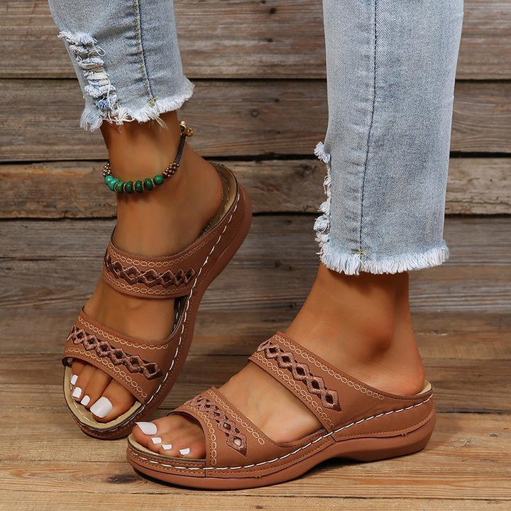 Comfortable garden shoes for women with elegant embroidery Lune London
