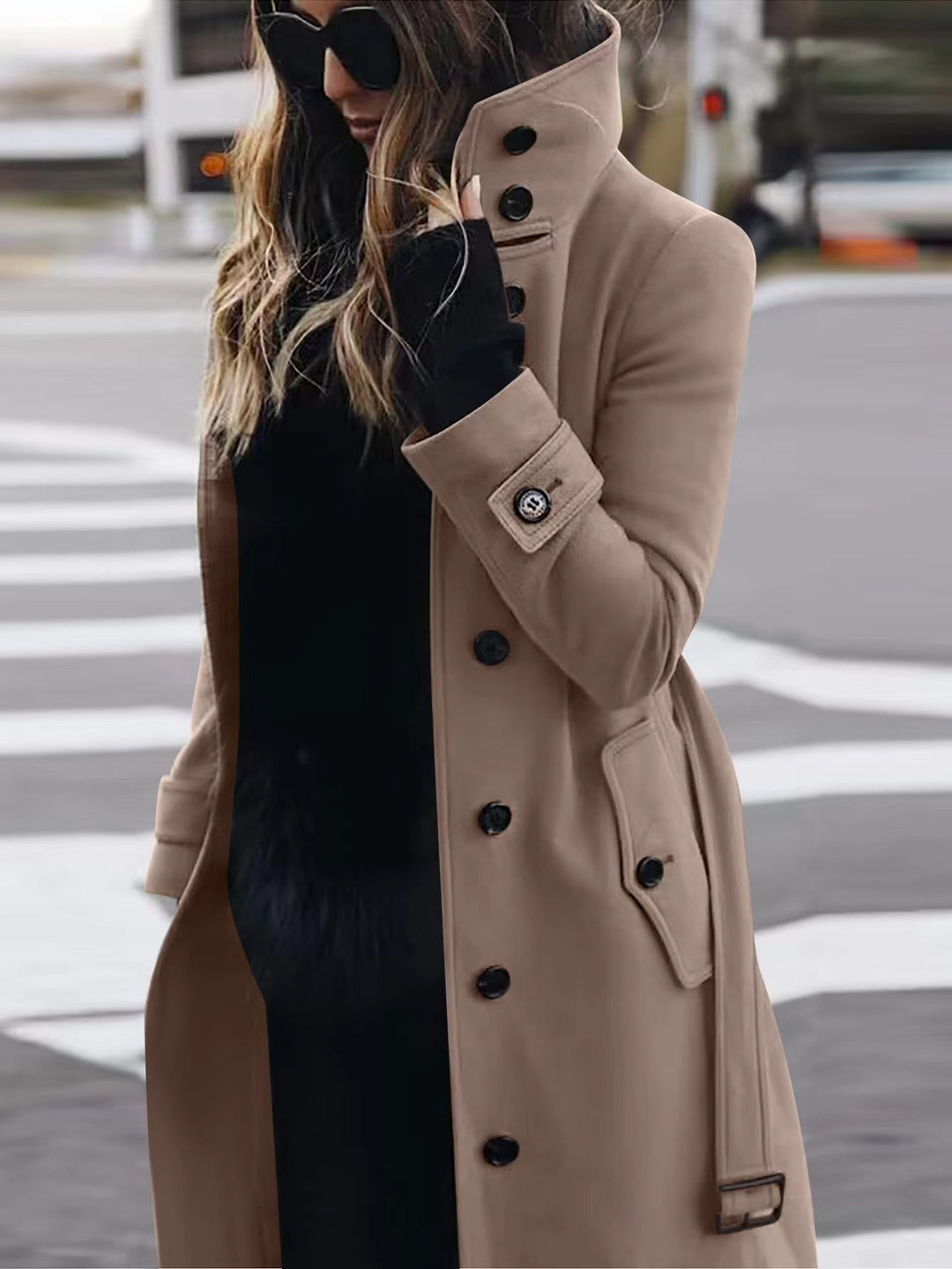 Elegant and fitted coat for women Lune London