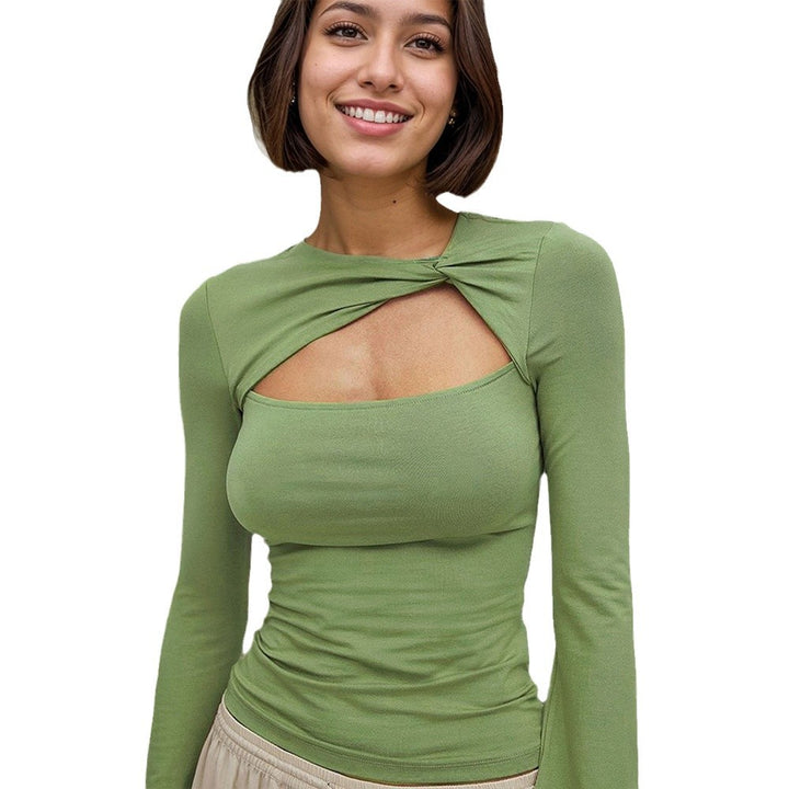 Haut à manches longues pour femmes avec un design innovant en torsion et une découpe sophistiquée Chic & Stil