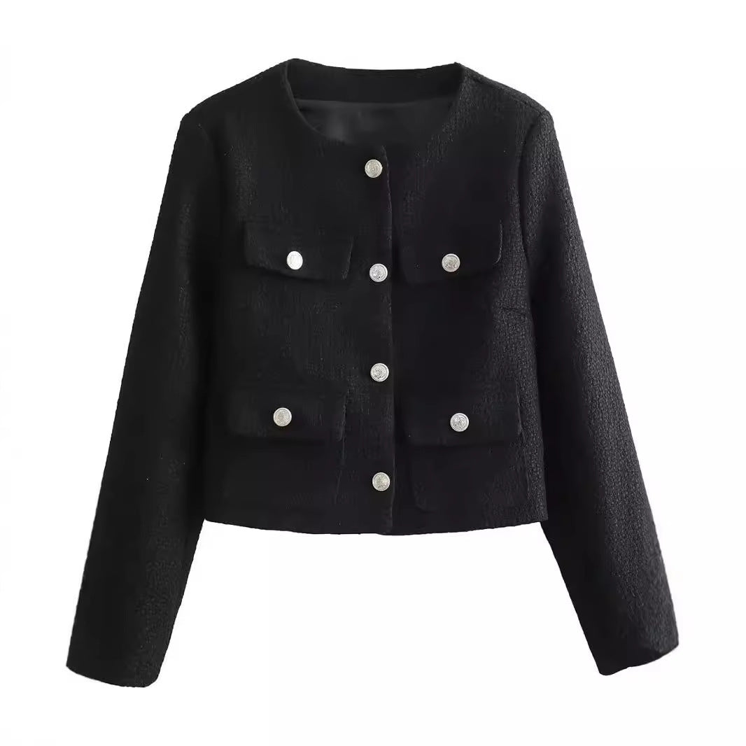 Trendy short jacket for women with gold buttons and patch pockets Lune London