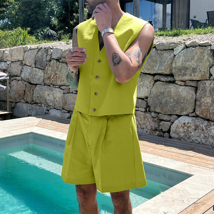 Elegant sleeveless set for women with chic shorts and style