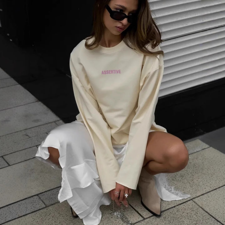 Casual women's sweatshirt with modern inscription and oversized fit Lune London