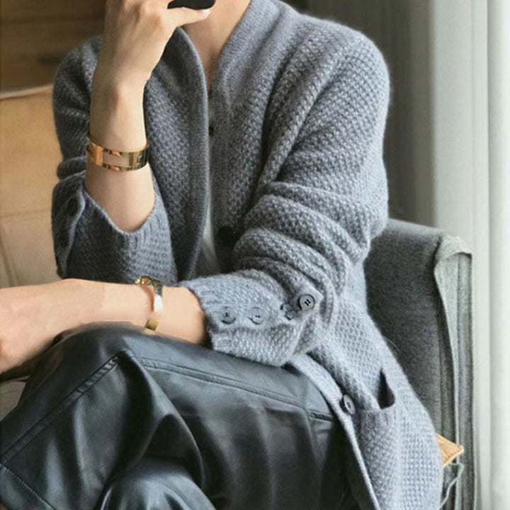 Blazer en tricot à la mode pour femmes avec poches et fermeture à boutons Chic & Stil