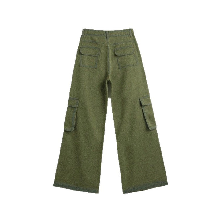 Women's high-waisted cargo jeans with wide leg, multiple flap pockets and straight cut Amarae