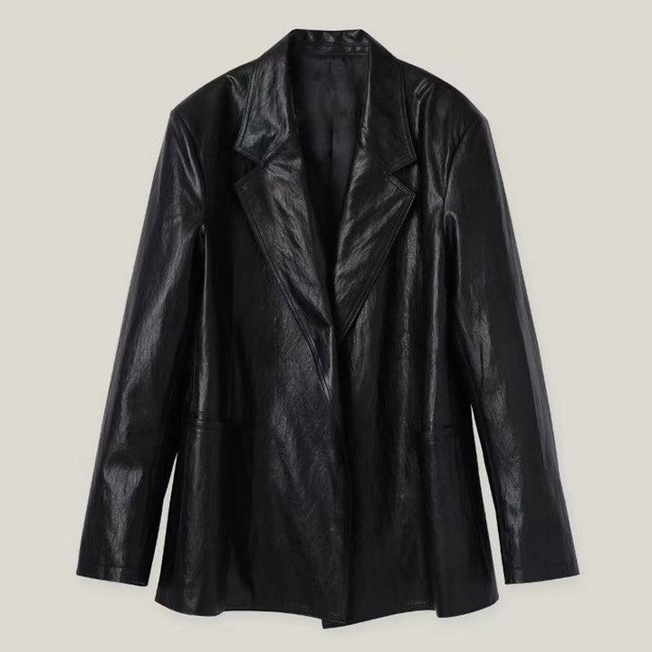 Oversized leather jacket for women with a relaxed fit and chic, stylish details