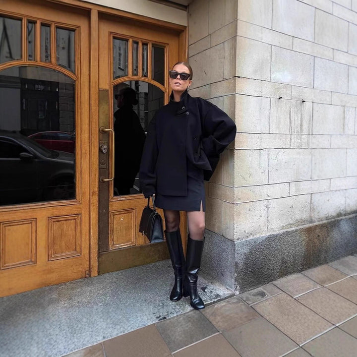 Modern and practical short jacket for women with high collar Lune London