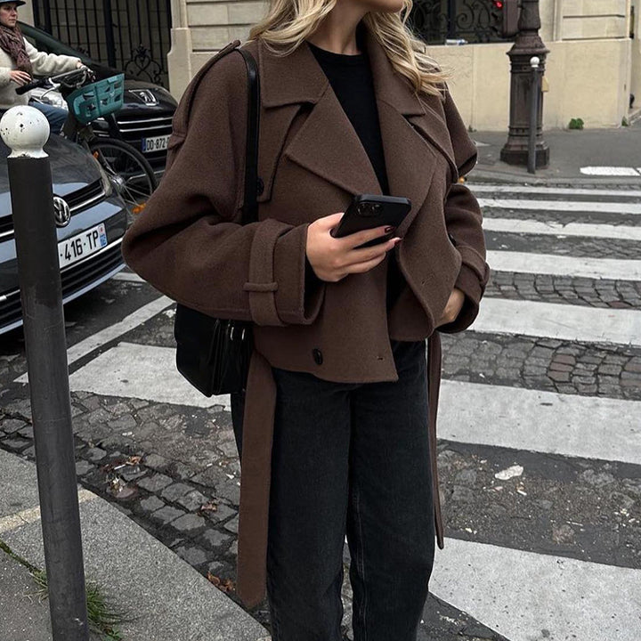 Cropped wool coat for women with double-breasted Amarae