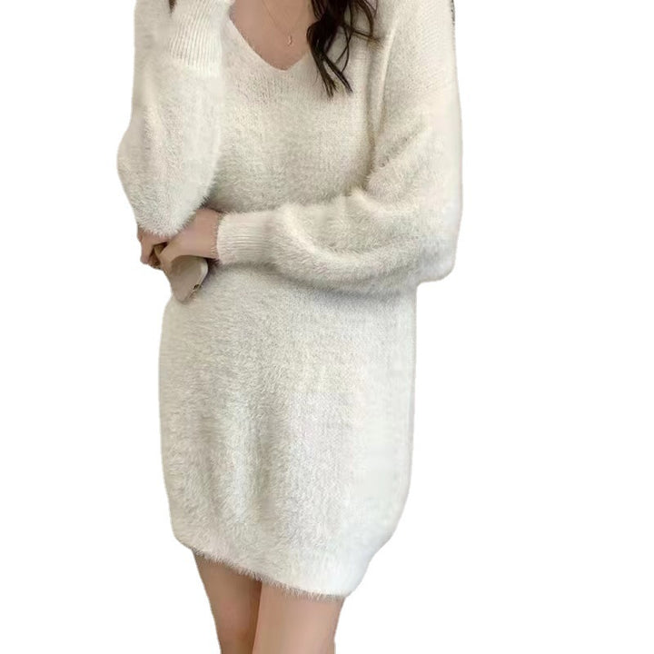 Robe femme en peluche à col en V avec manches longues Chic & Stil
