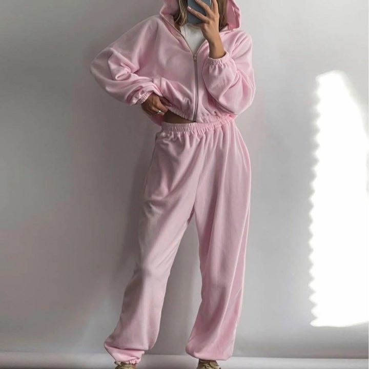 Casual fleece set for women with a high collar and tailored fit Lune London