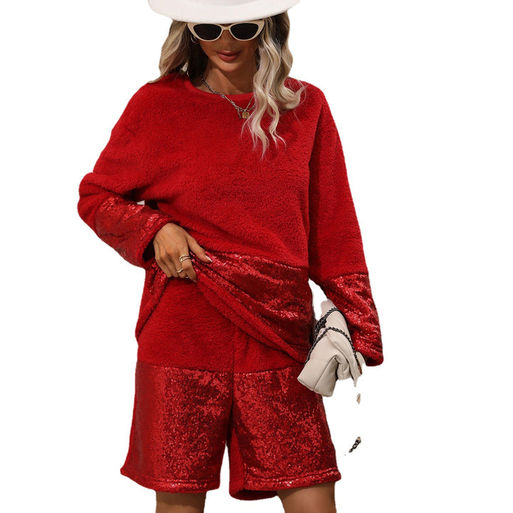 Cozy fleece set for women with shiny shorts and soft top Lune London