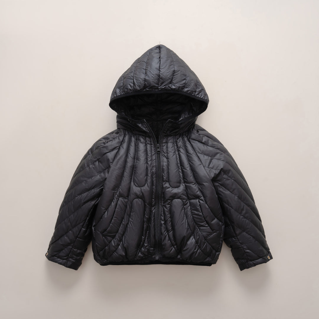 Women's quilted jacket with hood and chic and stylish design