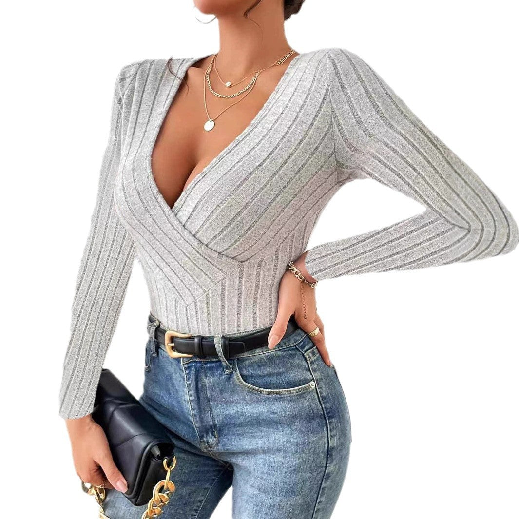Knit top for women with V-neck and elegant ribbed details Lune London