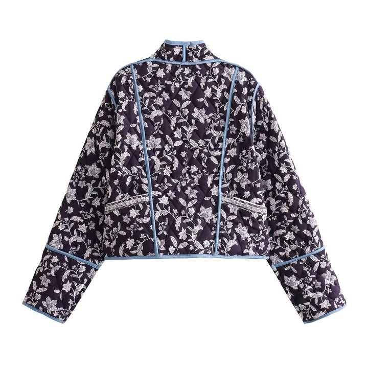 Women's quilted short jacket in kimono style with floral quilted look and contrasting piping Amarae