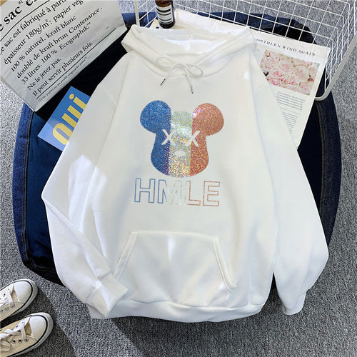 Women's hoodie with artistic bear motif Chic & Stil