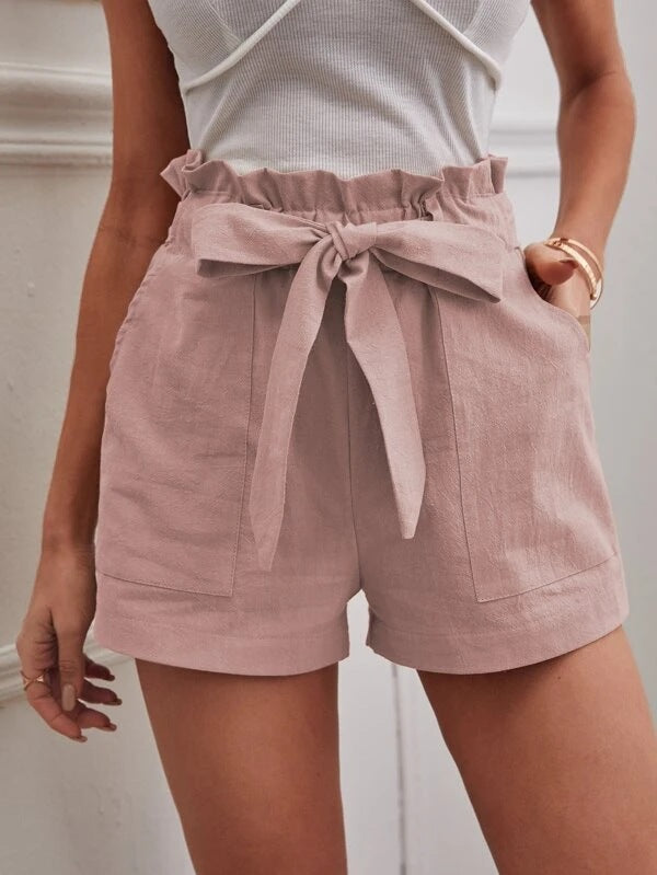 Fitted women's shorts with tie and practical pockets Lune London