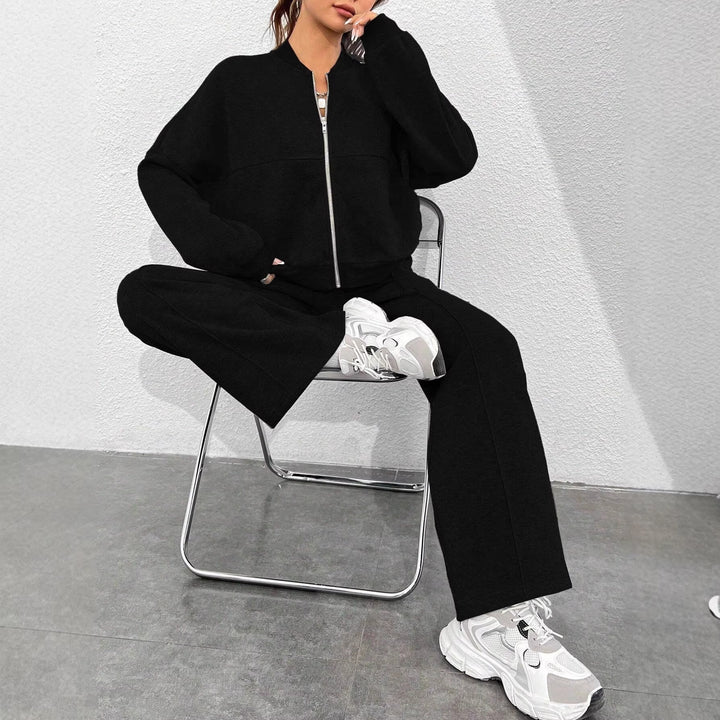 Women's short zip-up hoodie with high-waist wide jogger set Amarae