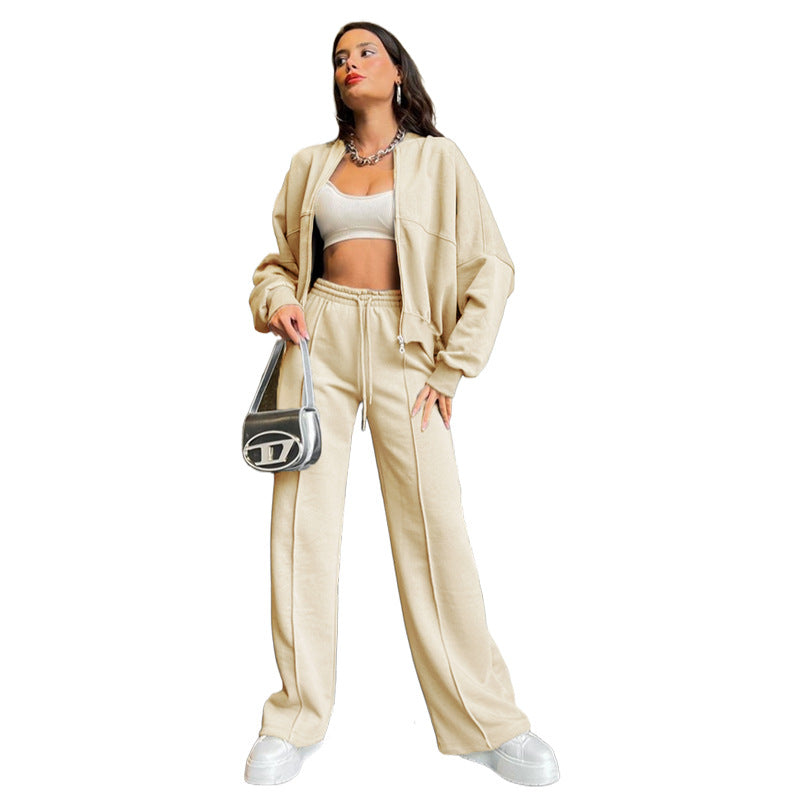Casual set for women in soft terry fabric with a high collar and a loose fit Lune London
