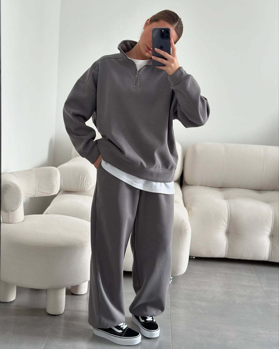 Ladies soft sweatshirt with high collar and relaxed fit Lune London