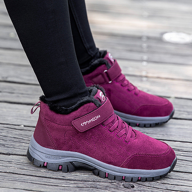 Winter hiking boots for women with insulating lining and non-slip sole Lune London