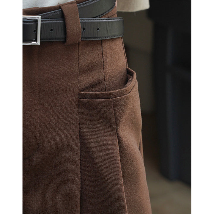 Women High-waisted Pleated Trousers with Voluminous Balloon Silhouette and Side Pockets Amarae