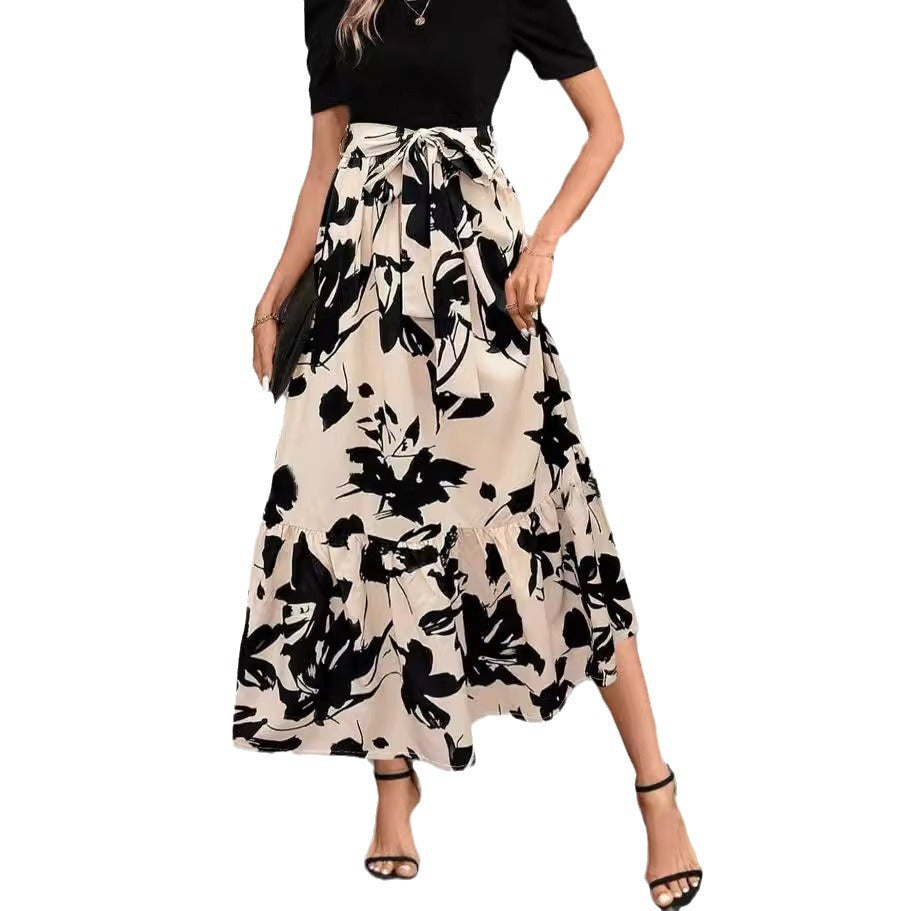 Jupe maxi pour femmes avec coupe volumineuse et design floral Chic & Stil