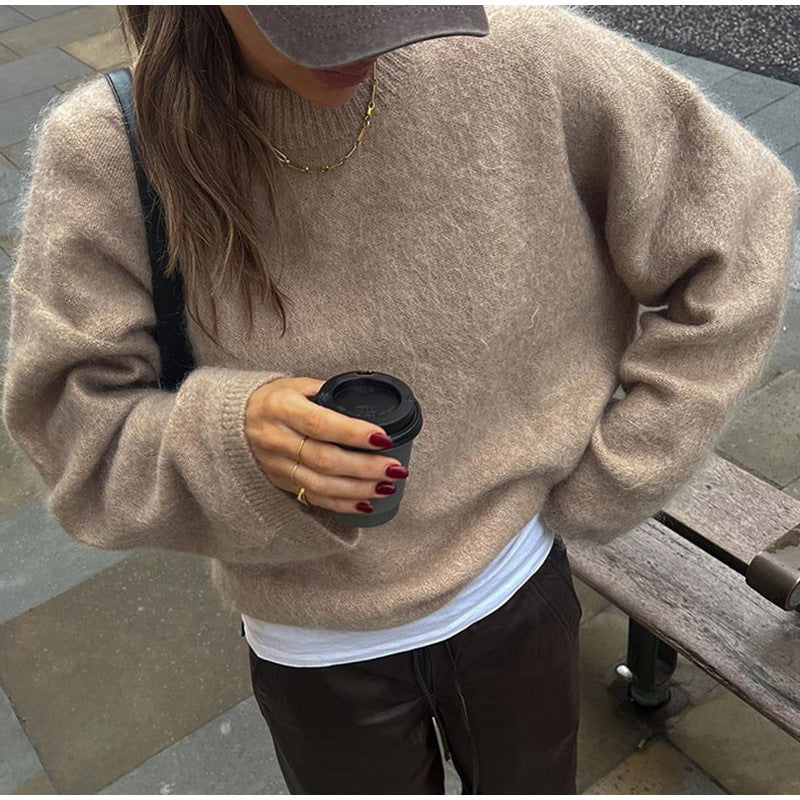 Oversized knitted sweater for women in soft cashmere blend Lune London