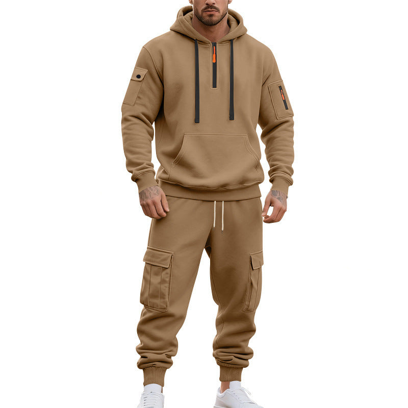 Casual outfit for men with practical pockets and zipper Lune London
