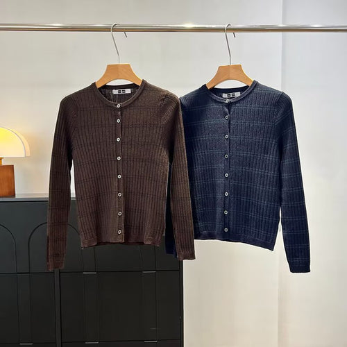 Cardigan en tricot côtelé stylé pour femmes avec fermeture à boutons Chic & Stil