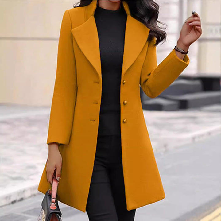 Timeless wool coat for women with elegant lapels and stylish button band Lune London