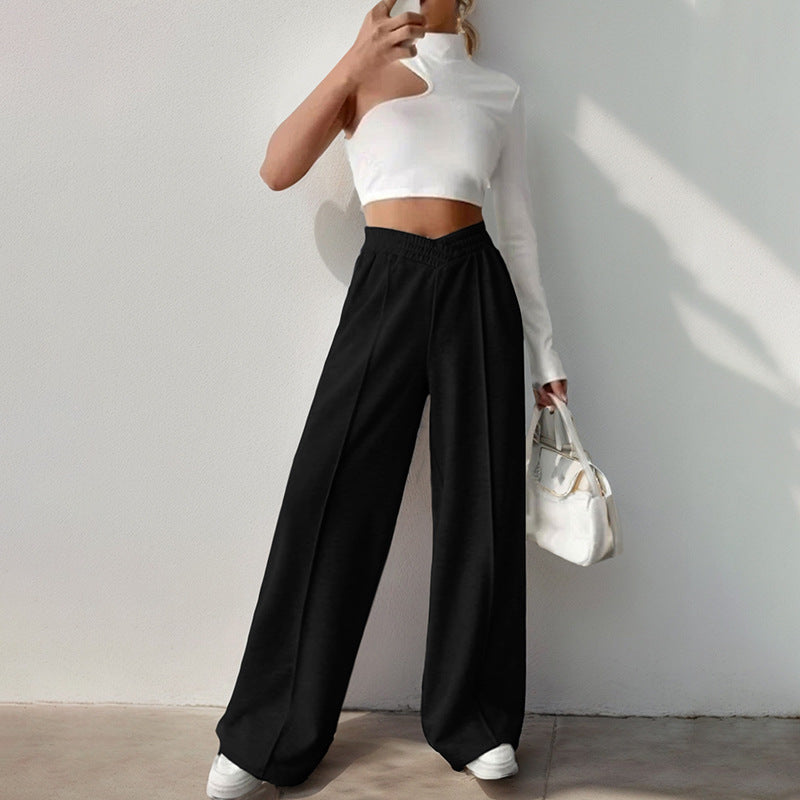 Comfortable jogging pants for women with wide leg and elastic waistband Lune London