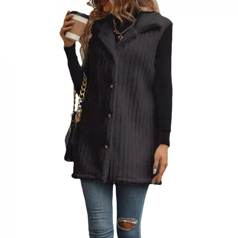 Elegant and comfortable ladies teddy jacket with button placket Lune London
