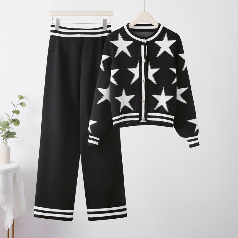 Knitted loungewear set with star patterns and contrasting details for ladies Lune London
